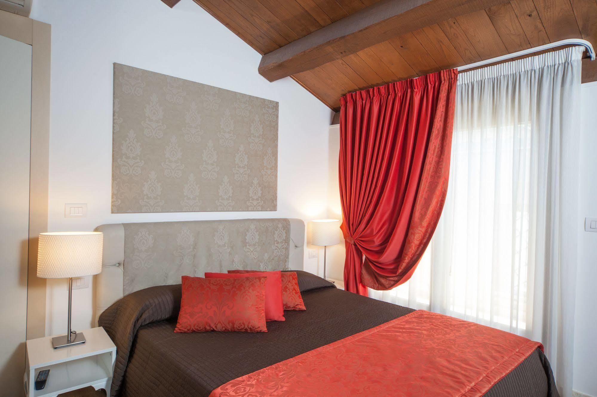 אסקולי פיצ'נו Di Sabatino Resort - Suite Apartments & Spa מראה חיצוני תמונה